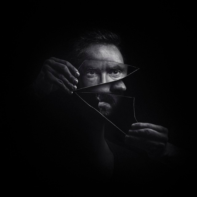 Mirror, André Boto (Bồ Đào Nha), huy chương vàng FIAP, đề tài tự do cho ảnh đơn sắc. Ảnh: BTC cung cấp Mirror, André Boto (Bồ Đào Nha), huy chương vàng FIAP, đề tài tự do cho ảnh đơn sắc. Ảnh: BTC cung cấp