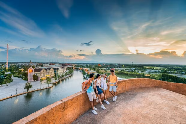 Du lịch Việt là "điểm sáng" trên các bảng bình chọn thế giới. Ảnh: CTV/Vietnam+ Du lịch Việt là "điểm sáng" trên các bảng bình chọn thế giới. Ảnh: CTV/Vietnam+