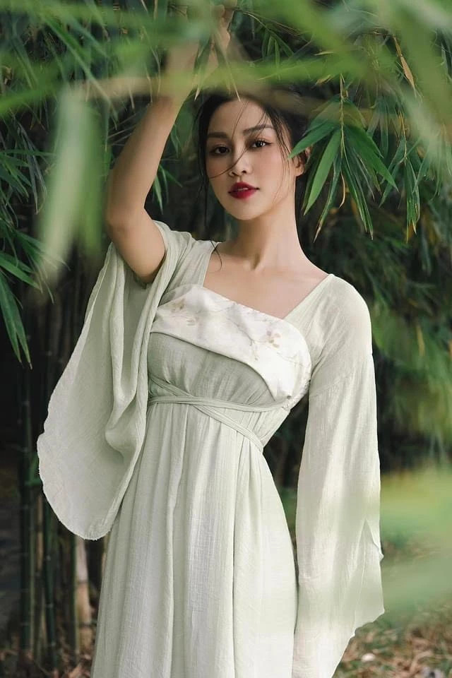 Sắc vóc quyến rũ của Quỳnh Châu