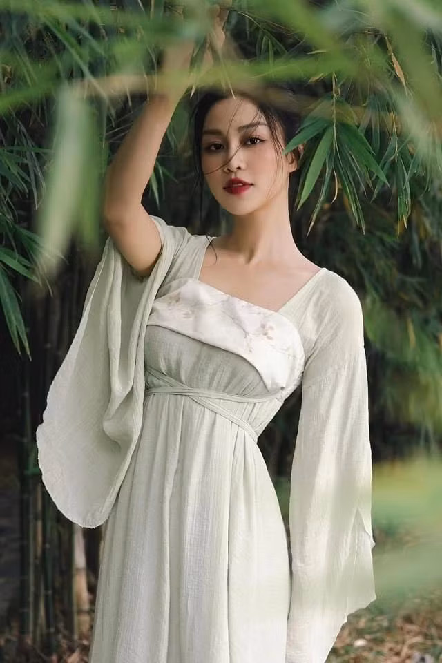 Sắc vóc quyến rũ của Quỳnh Châu