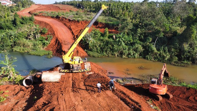 Hiện trường thi công cao tốc Hiện trường thi công cao tốc