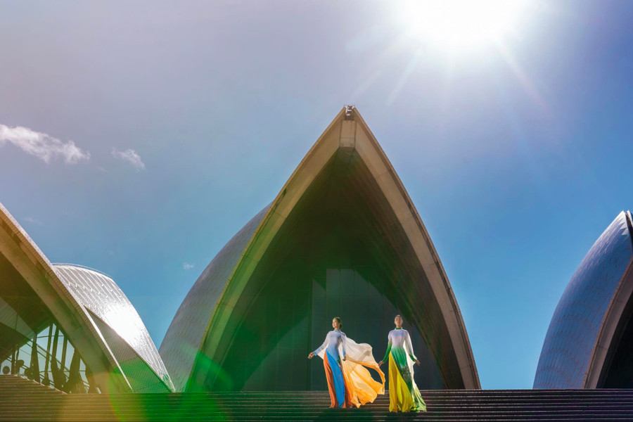 Bộ đôi người đẹp Việt bày tỏ niềm tự hào với vai trò mới này. Xuân Hạnh và Ngọc Châu cho biết sẽ cố gắng dùng sức ảnh hưởng để lan tỏa nét đẹp văn hóa, con người Việt Nam nói chung, TP.HCM nói riêng đến bạn bè quốc tế