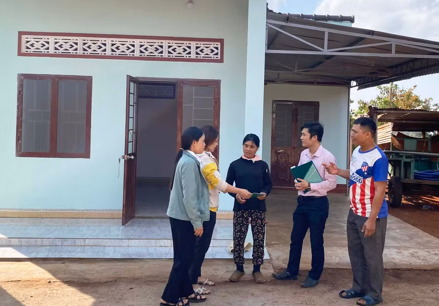 Chương trình cho vay hỗ trợ nhà ở theo Nghị định số 28/2022/NĐ-CP đã giúp nhiều hộ nghèo dân tộc thiểu số ở huyện Đak Đoa an cư. Ảnh: SƠN CA
