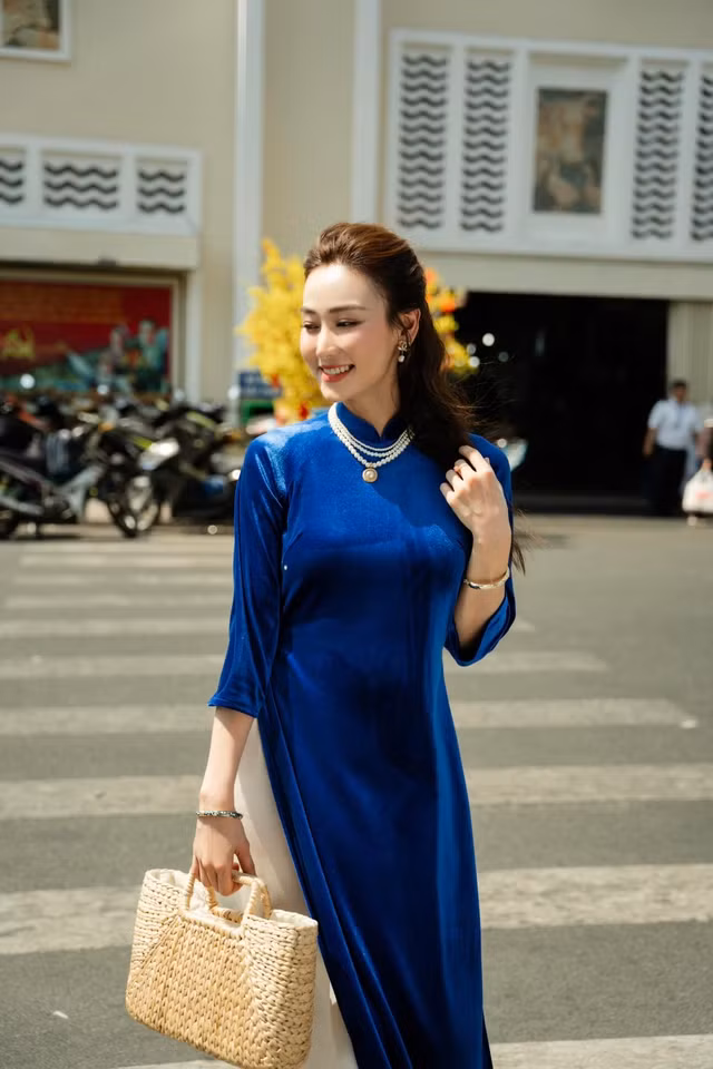 Diễn viên Ngân Khánh