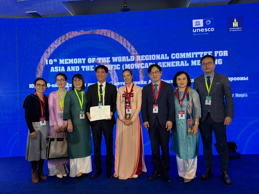 Đoàn Việt Nam tham dự kỳ họp thứ 10 của Ủy ban Chương trình Ký ức thế giới khu vực châu Á - Thái Bình Dương. Đoàn Việt Nam tham dự kỳ họp thứ 10 của Ủy ban Chương trình Ký ức thế giới khu vực châu Á - Thái Bình Dương.