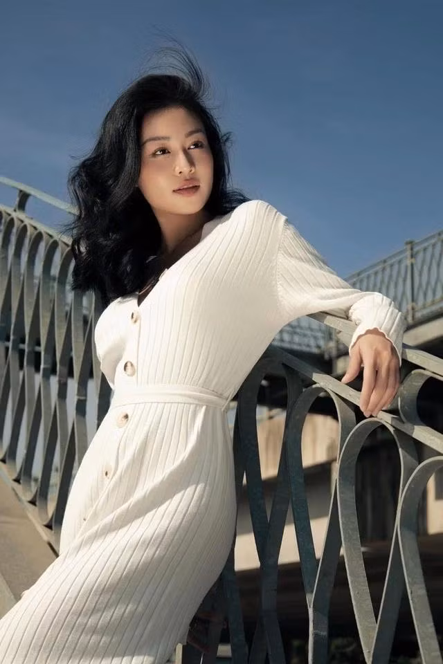 Nữ diễn viên theo đuổi phong cách thời trang cá tính, trưởng thành