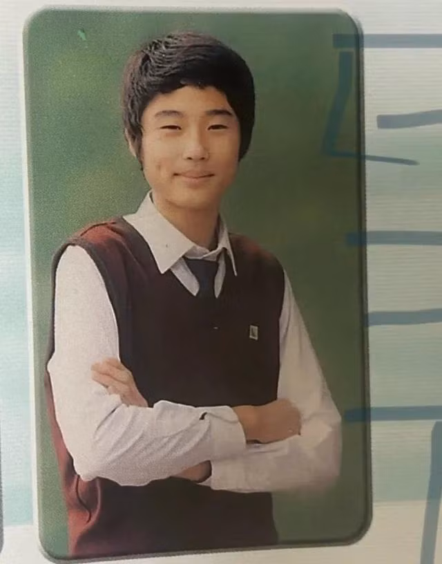 Hình ảnh thời trung học hiếm hoi của nam diễn viên