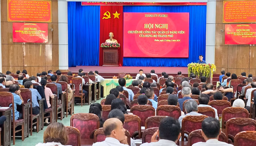 Quang cảnh hội nghị. Ảnh: Bá Bính