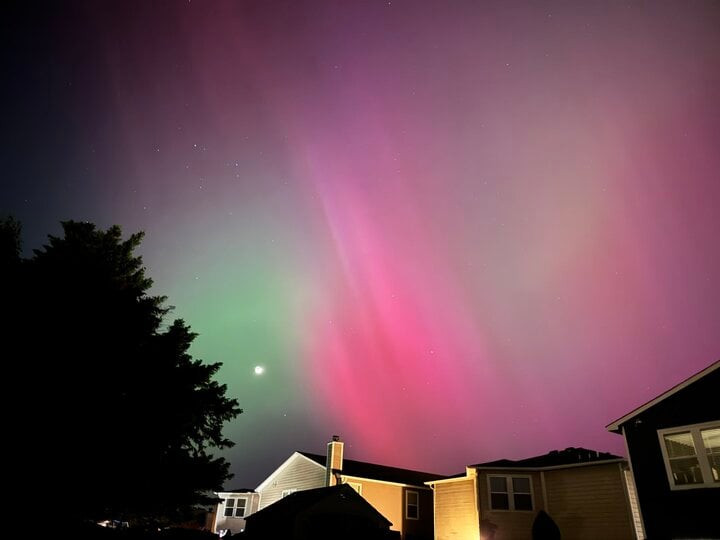 Màn đêm huyền ảo ở bang Alabama, phía bắc nước Mỹ. (Ảnh: X/Amber Kulick Màn đêm huyền ảo ở bang Alabama, phía bắc nước Mỹ. (Ảnh: X/Amber Kulick