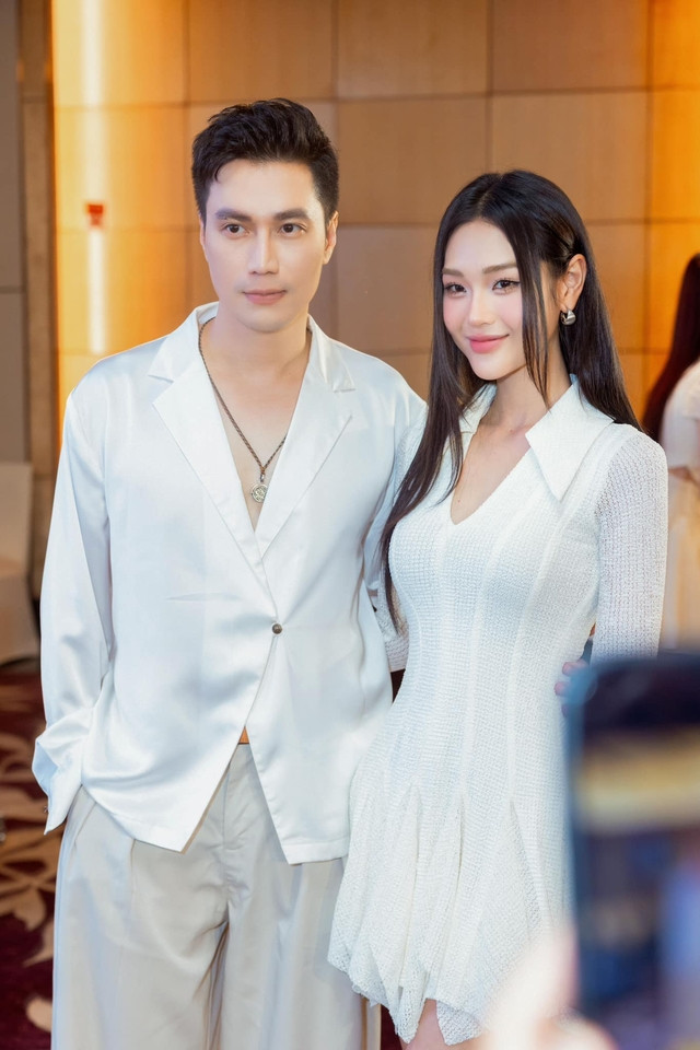 Việt Anh và Cù Thị Trà Việt Anh và Cù Thị Trà