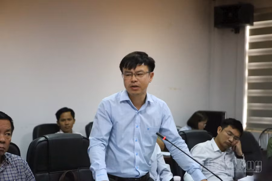 Phó Chủ tịch UBND huyện Đắk R’lấp Trần Công Dũng nhấn mạnh tuyên truyền, vận động là giải pháp hàng đầu trong công tác giải phóng mặt bằng thực hiện các dự án