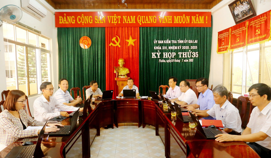 Quang cảnh Kỳ họp thứ 35 của Ủy ban Kiểm tra Tỉnh ủy. Ảnh: Đăng Vũ