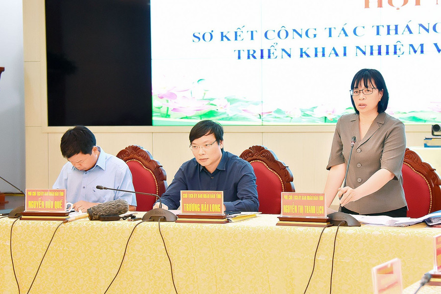 Phó Chủ tịch UBND tỉnh Nguyễn Thị Thanh Lịch điều hành phần thảo luận tại hội nghị. Ảnh: Đức Thụy Phó Chủ tịch UBND tỉnh Nguyễn Thị Thanh Lịch điều hành phần thảo luận tại hội nghị. Ảnh: Đức Thụy