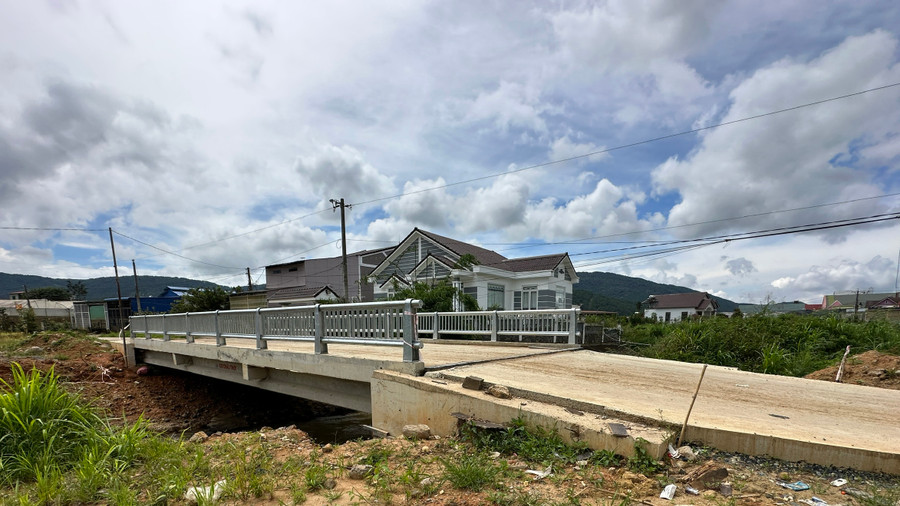 Tỉnh Lâm Đồng đang đẩy nhanh tiến độ dự án hồ chứa nước Ta Hoét (thôn K’rèn, xã Hiệp An, huyện Đức Trọng). Ảnh: ĐOÀN KIÊN Tỉnh Lâm Đồng đang đẩy nhanh tiến độ dự án hồ chứa nước Ta Hoét (thôn K’rèn, xã Hiệp An, huyện Đức Trọng). Ảnh: ĐOÀN KIÊN