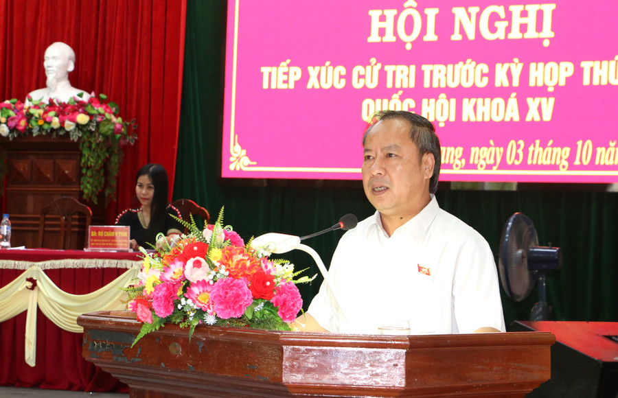 Trưởng đoàn đại biểu Quốc hội tỉnh Gia Lai Châu Ngọc Tuấn phát biểu kết luận buổi tiếp xúc. Ảnh: Quang Tấn Trưởng đoàn đại biểu Quốc hội tỉnh Gia Lai Châu Ngọc Tuấn phát biểu kết luận buổi tiếp xúc. Ảnh: Quang Tấn