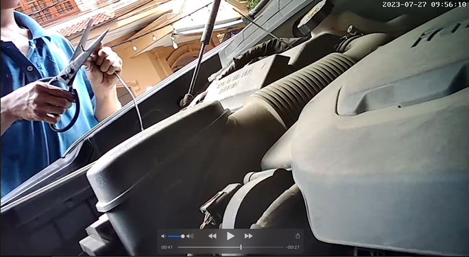 Vạch trần mánh khóe thổi giá cước vận tải: Công an vào cuộc - Ảnh 1. Người tên Phúc cài thiết bị ăn gian cho tài xế Công ty Toàn Thắng.