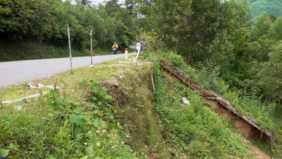 Tình trạng sạt lở đang ở mức báo động