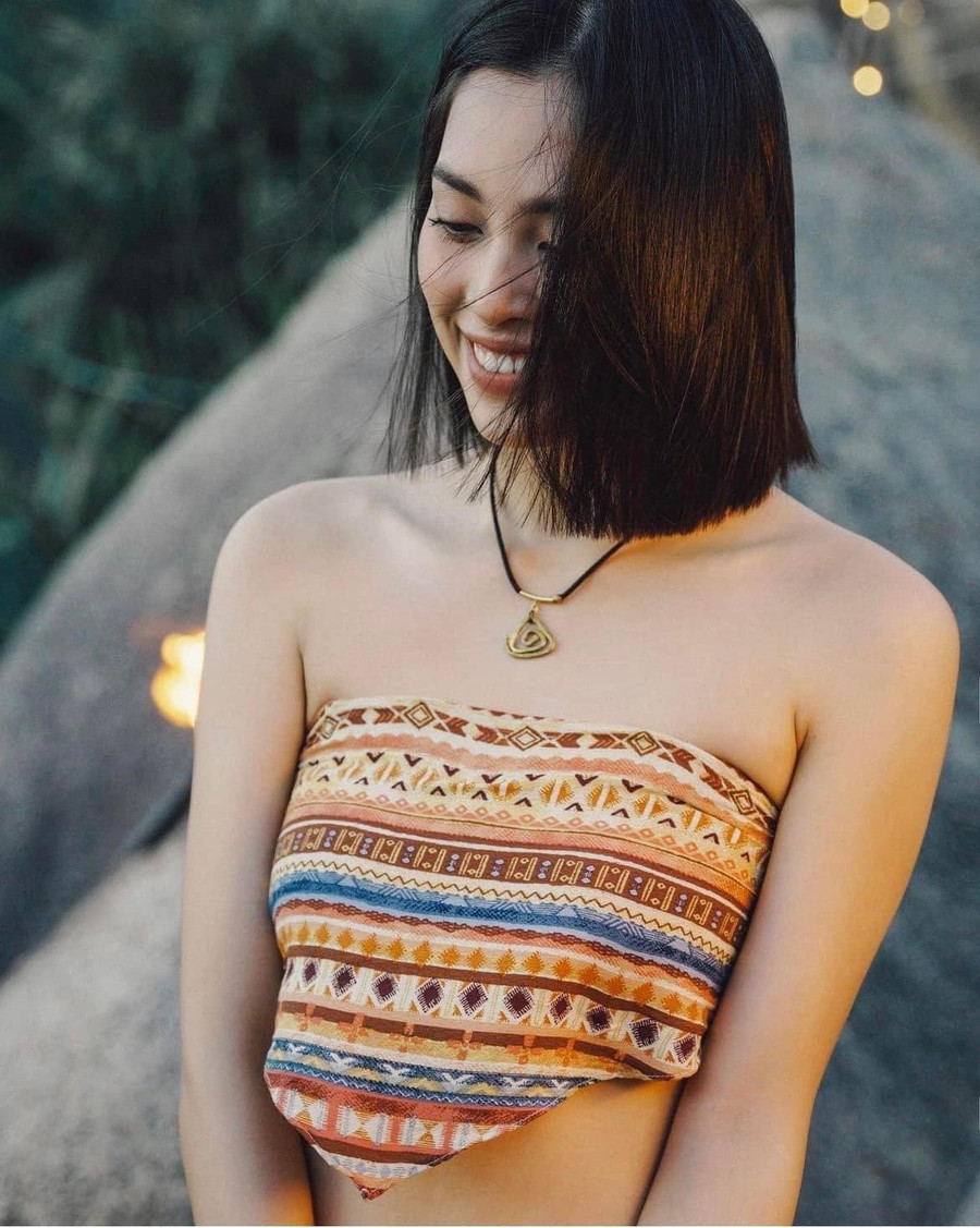 Hoa hậu Tiểu Vy khoe nhan sắc đỉnh cao trong loạt ảnh mới ảnh 4 Hoa hậu Tiểu Vy khoe nhan sắc đỉnh cao trong loạt ảnh mới ảnh 4