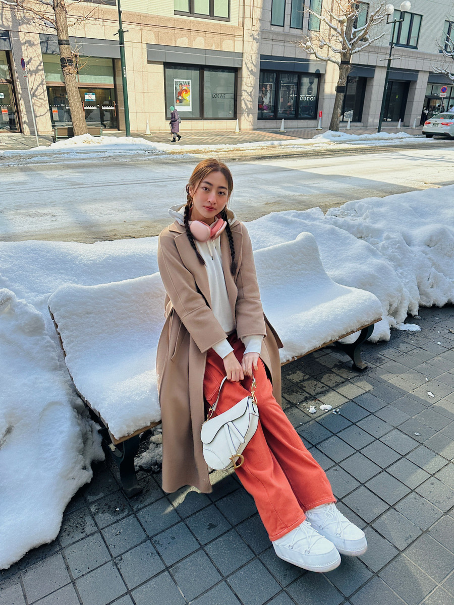 Những trang phục Lương Thùy Linh diện trong chuyến du lịch lần này cũng nhận được nhiều lời khen bởi sự kết hợp tinh tế và thời thượng. Ảnh: Nhân vật cung cấp Những trang phục Lương Thùy Linh diện trong chuyến du lịch lần này cũng nhận được nhiều lời khen bởi sự kết hợp tinh tế và thời thượng. Ảnh: Nhân vật cung cấp