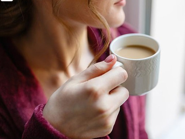 Những người uống 1 - 3 tách cà phê mỗi ngày có chỉ số huyết áp thấp hơn đáng kể. Ảnh: Shutterstock Những người uống 1 - 3 tách cà phê mỗi ngày có chỉ số huyết áp thấp hơn đáng kể. Ảnh: Shutterstock