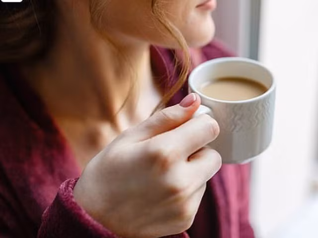 Những người uống 1 - 3 tách cà phê mỗi ngày có chỉ số huyết áp thấp hơn đáng kể. Ảnh: Shutterstock