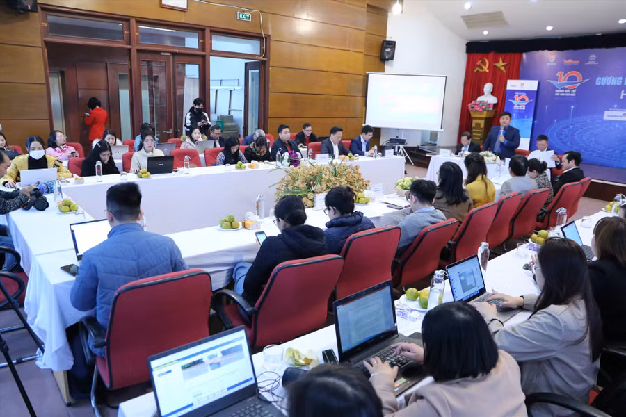 Các đại biểu tham dự họp báo. Ảnh: Vĩnh Hoàng