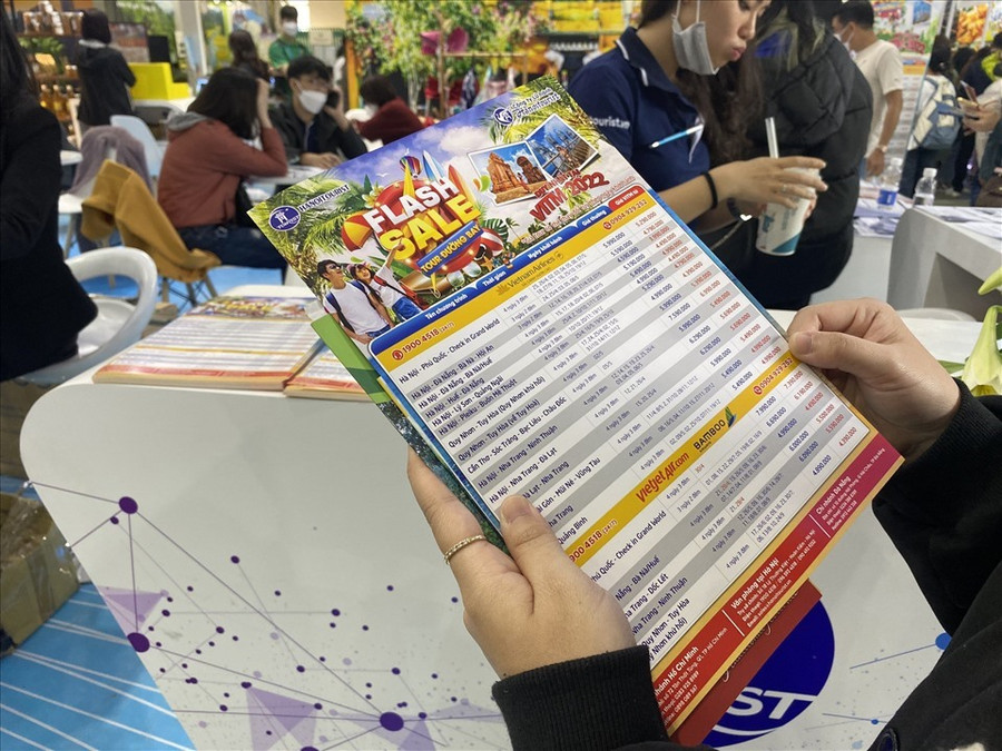 Du khách cần nghiên cứu kỹ để tránh sập bẫy lừa đảo tour du lịch giá rẻ. Ảnh: Thanh Hương Du khách cần nghiên cứu kỹ để tránh sập bẫy lừa đảo tour du lịch giá rẻ. Ảnh: Thanh Hương