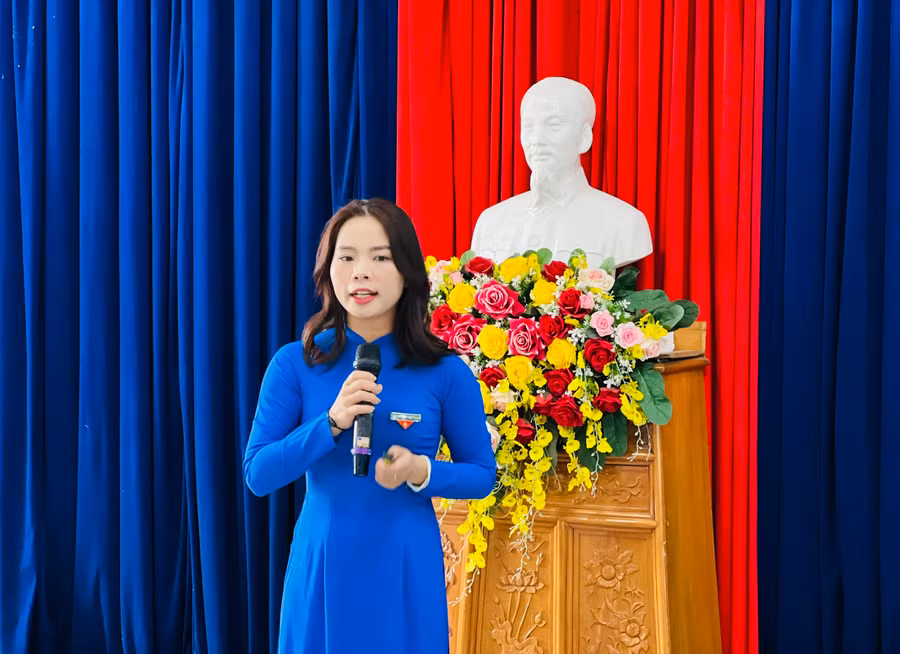 Cô Nguyễn Thị Thảo-Phó Bí thư Đoàn trường Cao đẳng Gia Lai tham gia hội thi báo cáo viên giỏi do Tỉnh Đoàn tổ chức. Ảnh: Minh Nhật Cô Nguyễn Thị Thảo-Phó Bí thư Đoàn trường Cao đẳng Gia Lai tham gia hội thi báo cáo viên giỏi do Tỉnh Đoàn tổ chức. Ảnh: Minh Nhật