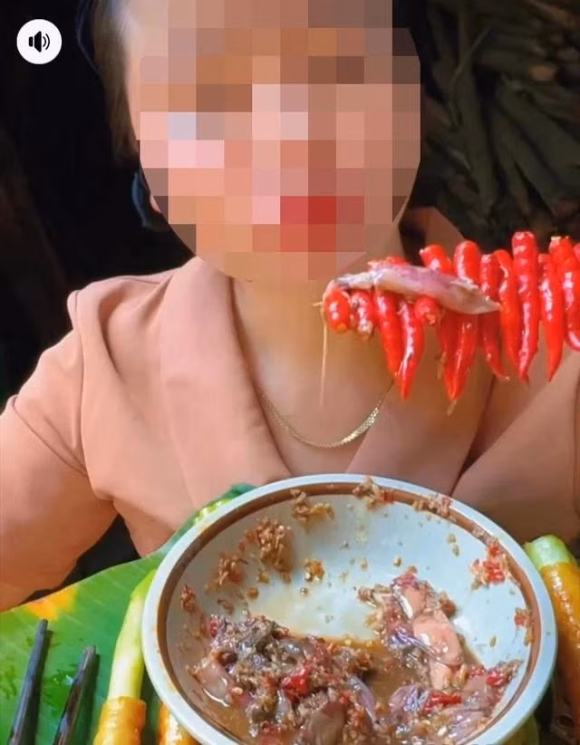 T.C.B chuyên bán các loại mắm miền Trung nhưng lên xu hướng nhờ ăn… ớt T.C.B chuyên bán các loại mắm miền Trung nhưng lên xu hướng nhờ ăn… ớt