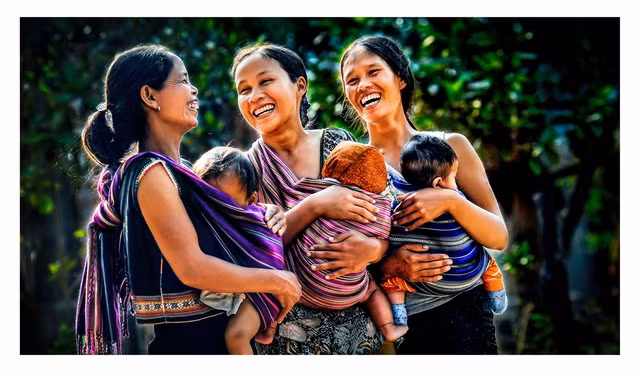 Dòng sữa ngọt ngào, lời ru dịu dàng của mẹ chứa đựng biết bao ân tình