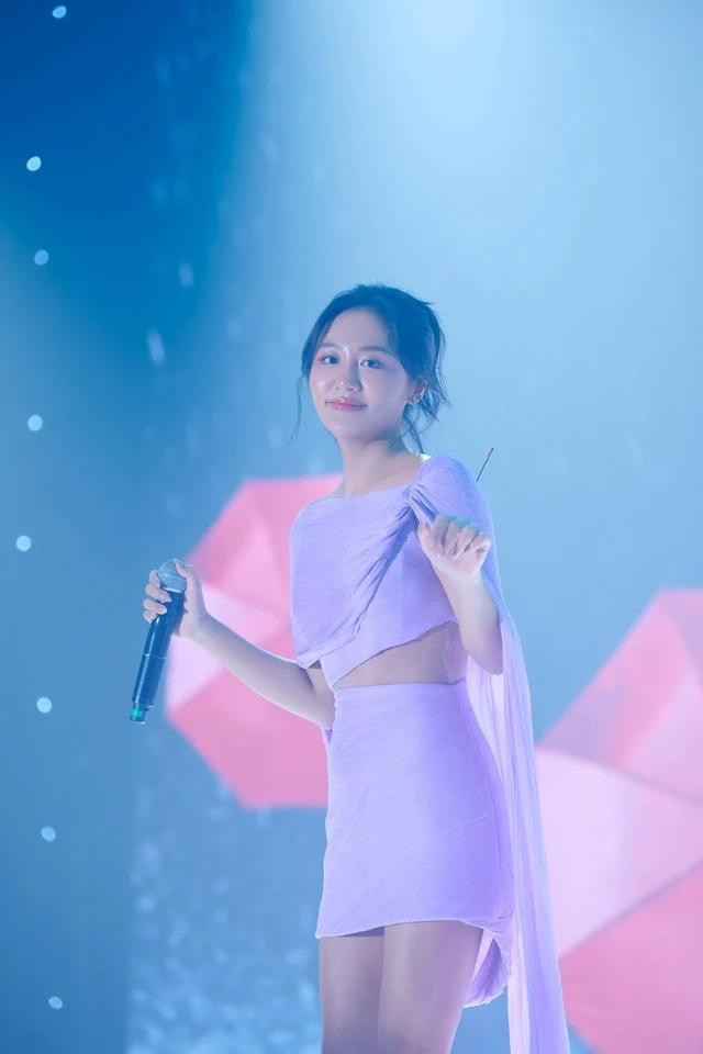 Văn Mai Hương thể hiện ca khúc Nếu như anh đến từng gây sốt cách đây 10 năm Văn Mai Hương thể hiện ca khúc Nếu như anh đến từng gây sốt cách đây 10 năm