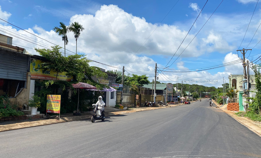 Đường Hồ Xuân Hương là một trong số các tuyến đường thi công vượt tiến độ đề ra. Ảnh: S.C