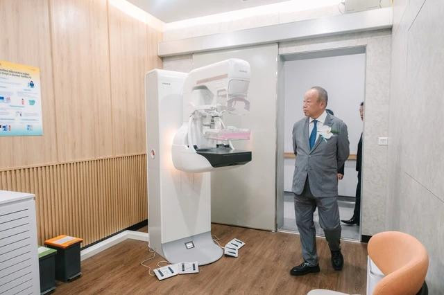 Trung tâm cũng đóng vai trò cầu nối văn hóa và thắt chặt sợi dây gắn kết hợp tác giữa Nhật Bản và Việt Nam trong lĩnh vực chăm sóc sức khỏe, mang đến những giá trị thiết thực cho cộng đồng Trung tâm cũng đóng vai trò cầu nối văn hóa và thắt chặt sợi dây gắn kết hợp tác giữa Nhật Bản và Việt Nam trong lĩnh vực chăm sóc sức khỏe, mang đến những giá trị thiết thực cho cộng đồng