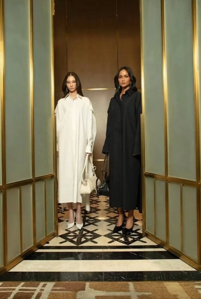 H'Hen Niê hiện đang là gương mặt vedette yêu thích của các NTK danh tiếng trong nước như NTK Công Trí, Hoàng Hải, Đỗ Mạnh Cường, Đỗ Long… Điều này khẳng định vị trí và tên tuổi của cô trong mảng thời trang. Ngoài ra, H’Hen Niê cũng chính là nàng hậu nhiều lần xuất hiện trên các tạp chí thời trang lớn tại Việt Nam.