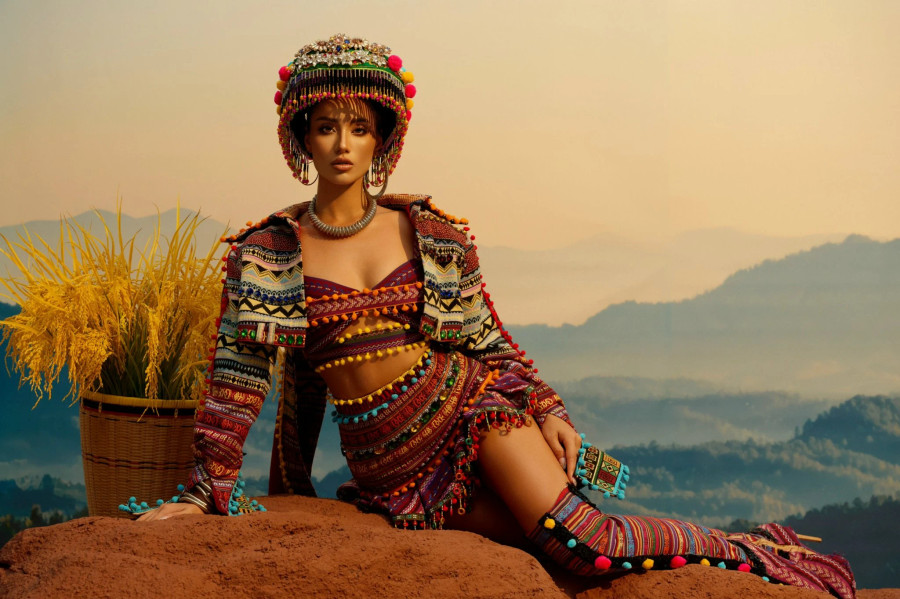 Lydie Vũ cho biết cô từng có dịp ghé thăm bản Cát Cát ở Sa Pa (Lào Cai) và có ấn tượng đặc biệt với thiên nhiên, con người nơi đây. Người đẹp 9X chia sẻ: “Nơi này giữ gìn rất tốt nhiều nghề thủ công truyền thống, đặc biệt là nghề dệt vải thổ cẩm. Khi dự thi Hoa hậu Siêu quốc gia 2024, tôi mong có thể giới thiệu đến bạn bè quốc tế về nét đặc trưng văn hóa nước mình”.