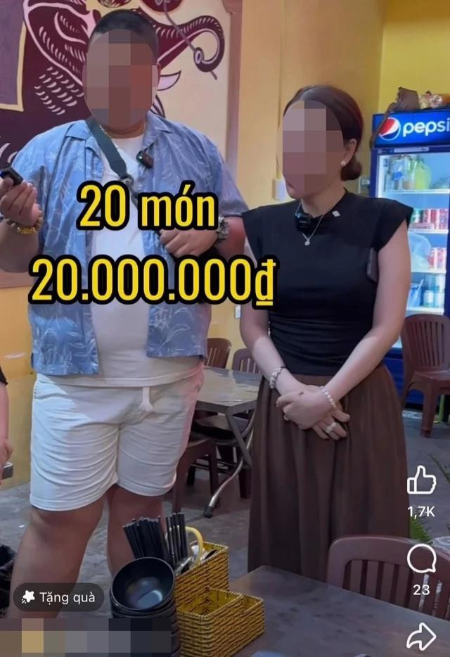 Một chủ quán ăn ở Vũng Tàu thường xuyên đưa ra các thử thách “bữa ăn khổng lồ” Một chủ quán ăn ở Vũng Tàu thường xuyên đưa ra các thử thách “bữa ăn khổng lồ”