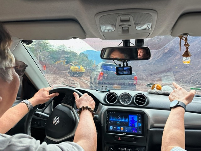 Đường khó đi. Đường khó đi.