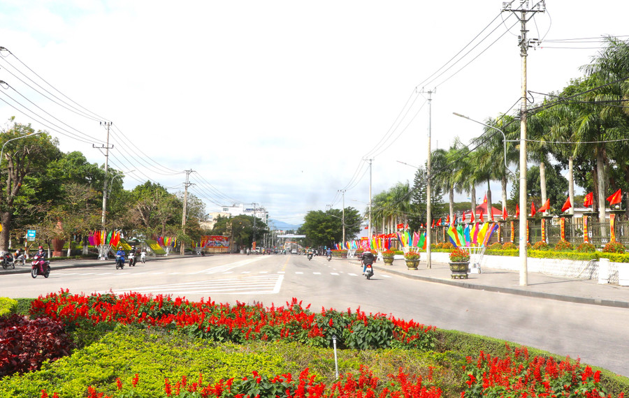 Tập trung xây dựng phường đạt chuẩn văn minh đô thị, bộ mặt thị xã An Khê ngày càng khang trang, văn minh, hiện đại. Ảnh: Ngọc Minh Tập trung xây dựng phường đạt chuẩn văn minh đô thị, bộ mặt thị xã An Khê ngày càng khang trang, văn minh, hiện đại. Ảnh: Ngọc Minh