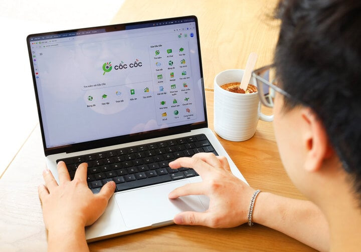 Từ khóa “EURO 2024”, “Giá vàng” dẫn đầu về số lượt tìm kiếm trên ứng dụng Cốc Cốc. Từ khóa “EURO 2024”, “Giá vàng” dẫn đầu về số lượt tìm kiếm trên ứng dụng Cốc Cốc.