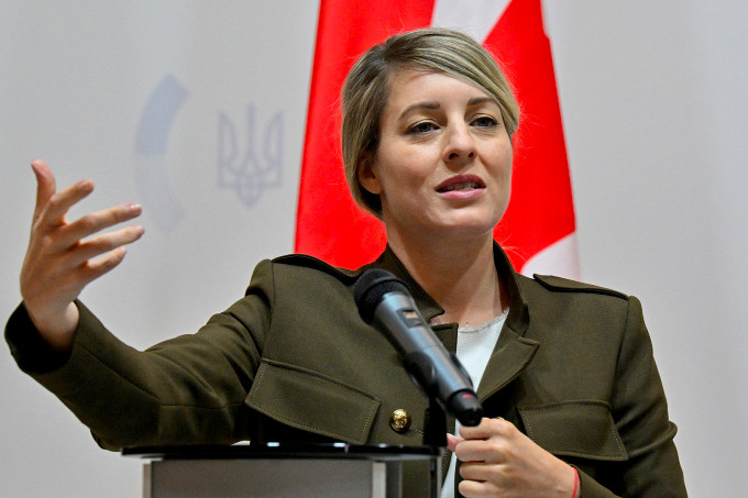 Ngoại trưởng Canada Melanie Joly trong chuyến thăm Kiev, Ukraine. Ảnh: AFP