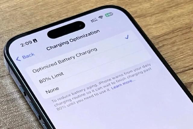 Giới hạn mức sạc 80% là một tính năng mới có trên iPhone 15 Giới hạn mức sạc 80% là một tính năng mới có trên iPhone 15
