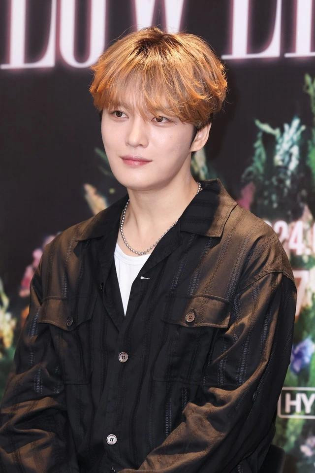 Kim Jae Joong vẫn hoạt động nghệ thuật sôi nổi sau 21 năm ra mắt