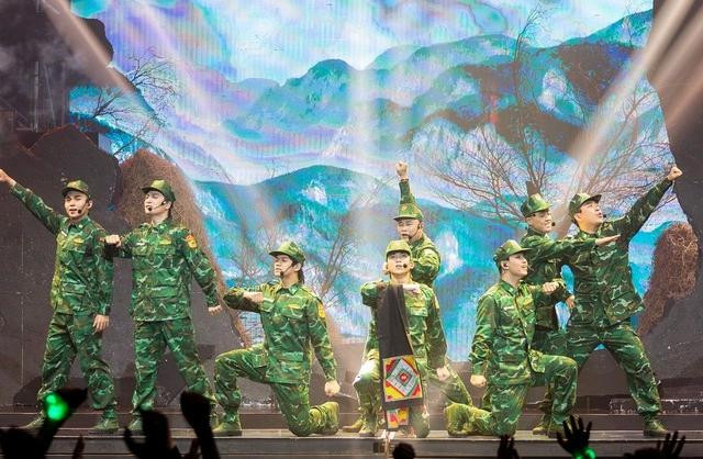 Nhiều khán giả ủng hộ trước quyết định hoãn sóng của ê kíp Anh trai vượt ngàn chông gai Nhiều khán giả ủng hộ trước quyết định hoãn sóng của ê kíp Anh trai vượt ngàn chông gai