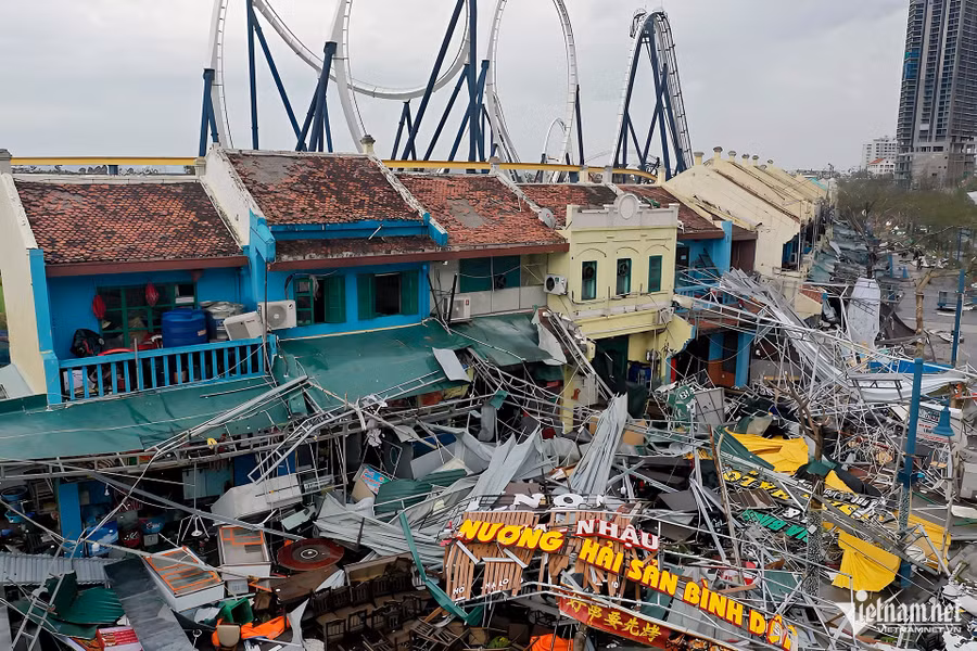 Ngày 30-9-2024 là hạn cuối các hộ, cá nhân kinh doanh bị tổn thất do bão số 3 và mưa lũ sau bão nộp giấy đề nghị gia hạn nộp thuế. Ảnh: Thạch Thảo/Nguồn vietnamnet.vn Ngày 30-9-2024 là hạn cuối các hộ, cá nhân kinh doanh bị tổn thất do bão số 3 và mưa lũ sau bão nộp giấy đề nghị gia hạn nộp thuế. Ảnh: Thạch Thảo/Nguồn vietnamnet.vn