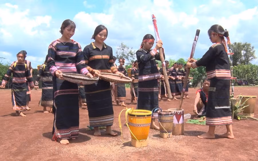 Huyện Chư Prông có nhiều giải pháp bảo tồn và phát huy truyền thống văn hóa của các dân tộc trên địa bàn. Ảnh: H.T