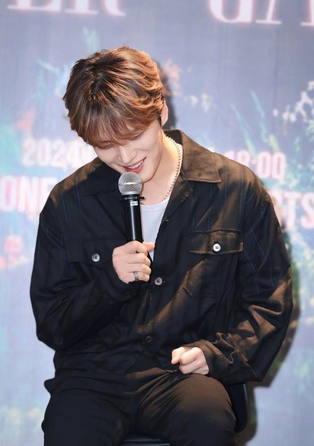 Ngôi sao 38 tuổi chia sẻ mình không áp lực chuyện kết hôn khi có 8 chị gái đều đã ổn định cuộc sống riêng