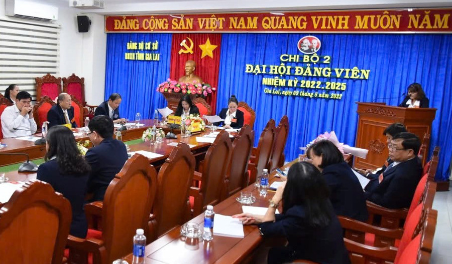 Các chi bộ trực thuộc Đảng bộ cơ sở BHXH đang tập trung triển khai kế hoạch đại hội. Ảnh: ĐVCC Các chi bộ trực thuộc Đảng bộ cơ sở BHXH đang tập trung triển khai kế hoạch đại hội. Ảnh: ĐVCC