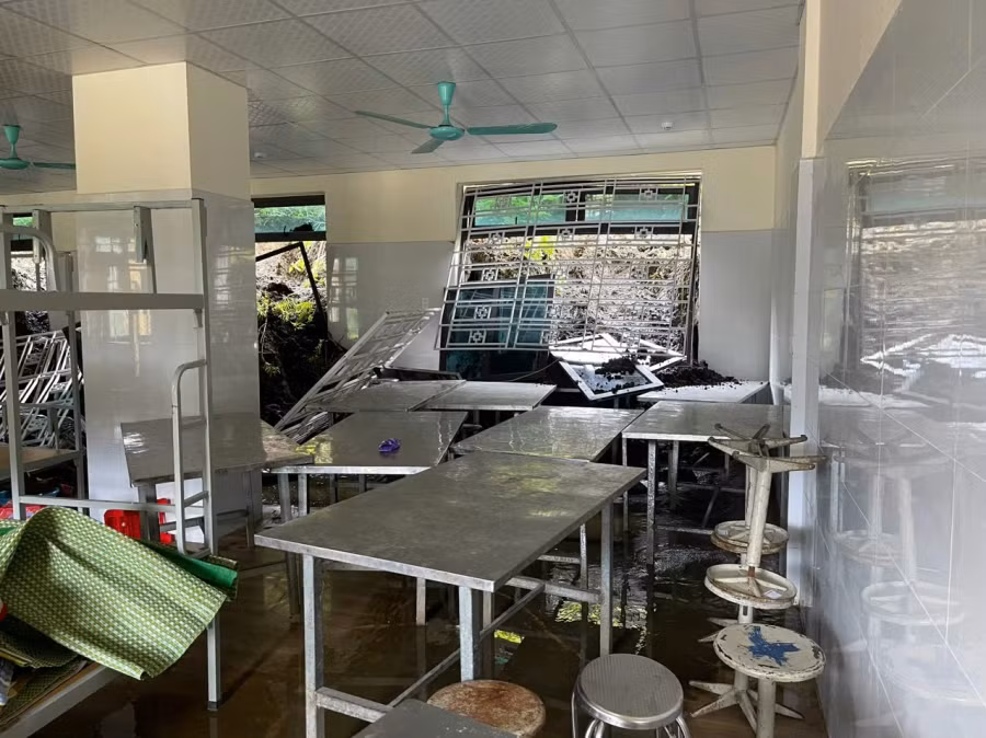 Dãy phòng học khác cũng bị ảnh hưởng, thiệt hại nặng