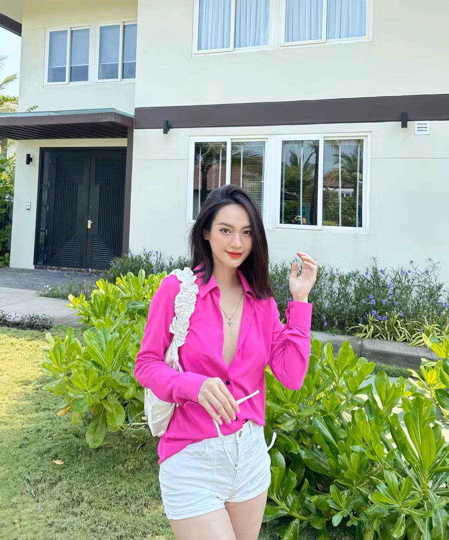 Vũ Thúy Quỳnh hài lòng với thành tích vừa giành được. Với cô, đó là phần thưởng xứng đáng cho quãng thời gian dài nỗ lực. Tuy nhiên, người đẹp sinh quê Điện Biên cũng có chút tiếc nuối khi bản thân thiếu bình tĩnh, bản lĩnh để có thể làm tốt phần thi ứng xử sau khi được gọi tên vào top 3