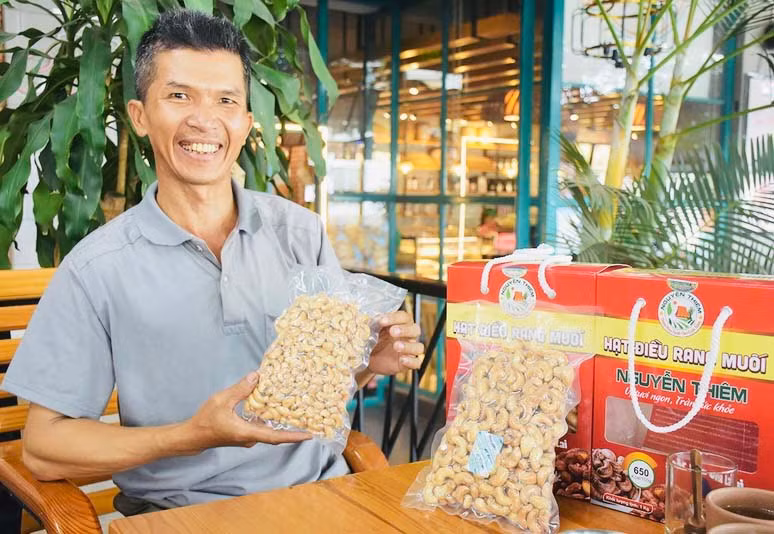 Ông Nguyễn Văn Thiêm-Giám đốc Công ty TNHH một thành viên Nguyễn Thiêm đã trở thành doanh nghiệp khởi nghiệp đổi mới sáng tạo thành công từ nông sản địa phương. Ảnh: M.K